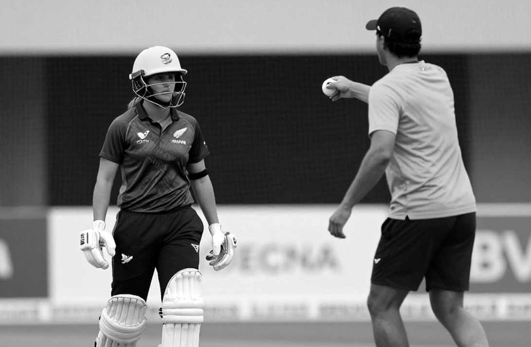 ষোলো নম্বরের মুখোশ: মুর্শিদা খাতুনের বাছাই যেভাবে বাংলাদেশ নারী ক্রিকেটের গভর্ন্যান্স ফাঁস করে দিল